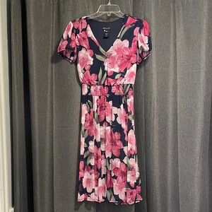 Elegant Floral Midi Dress in Pink and Navy
